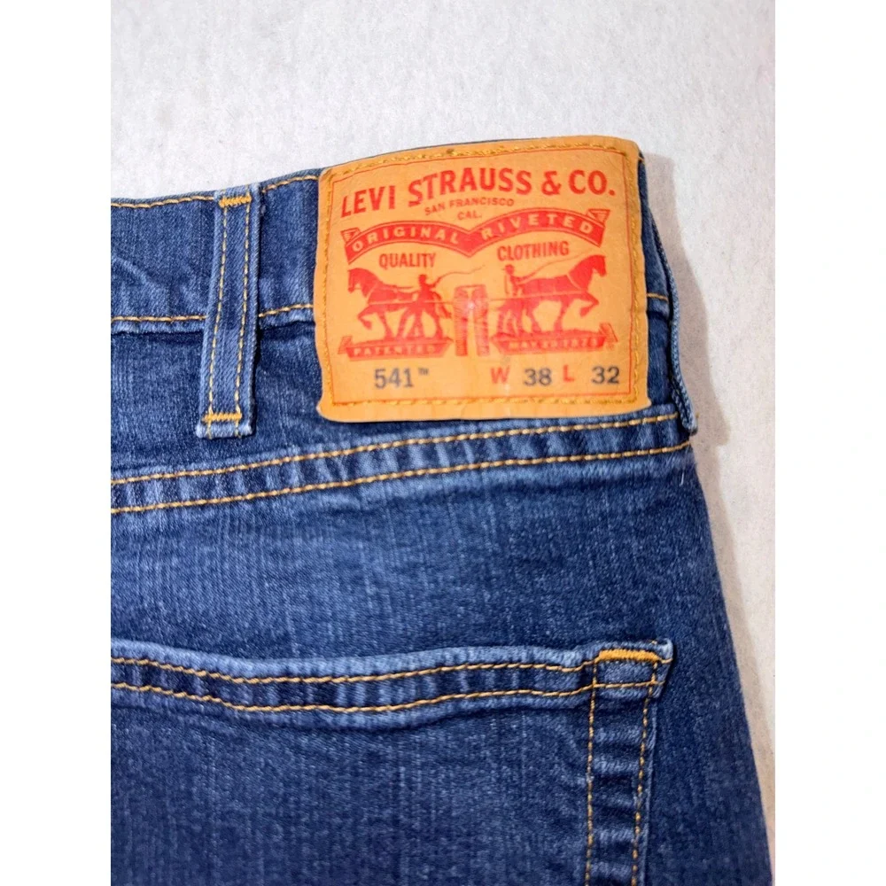 Levis 541 Athletic Taper Mens Jeans Blue Medium Wash 38x32 Denim Pants